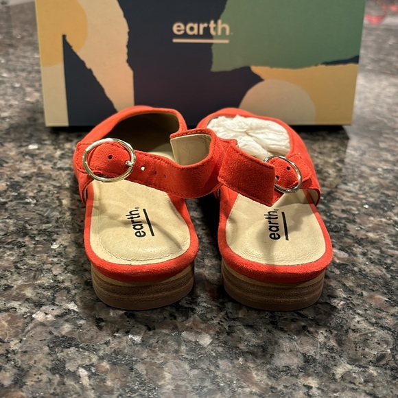 New Earth shoes - Picture 3 of 7